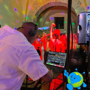 Service audio Dj - Noleggio impianto audio professionale con operatore per Dj set